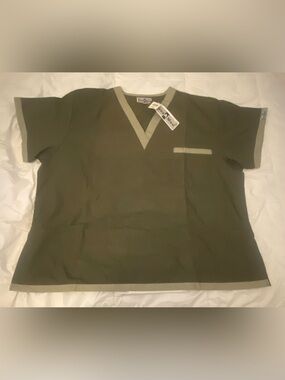 Women’s Olive Green V-Neck Medical Scrub Top with Contrast Trim- VINTAGE ( 2 Pc)